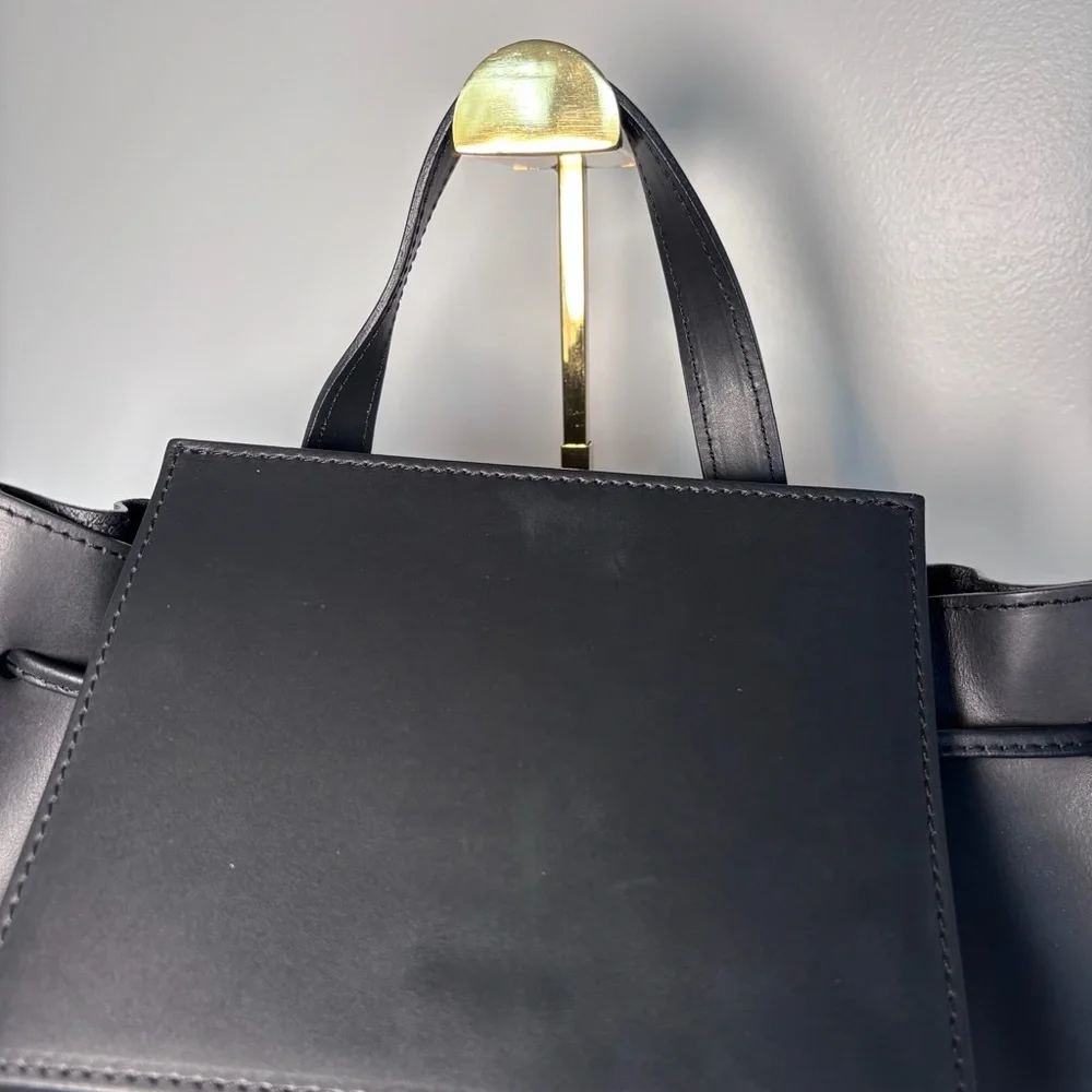 Camelia Roma Black Genuine Leather Tassel Drawstring Bucket Backpack